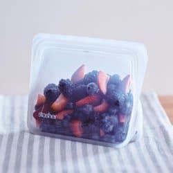 plastic-free flexible food storage bag that can be reused and is dishwasher safe